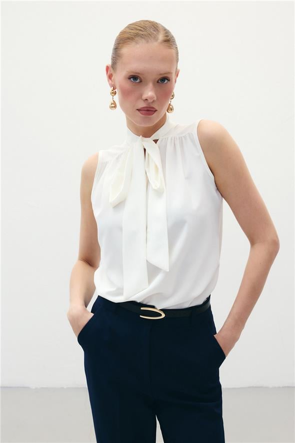Fularlı Kolsuz Bluz - Ekru