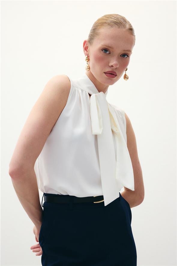 Fularlı Kolsuz Bluz - Ekru