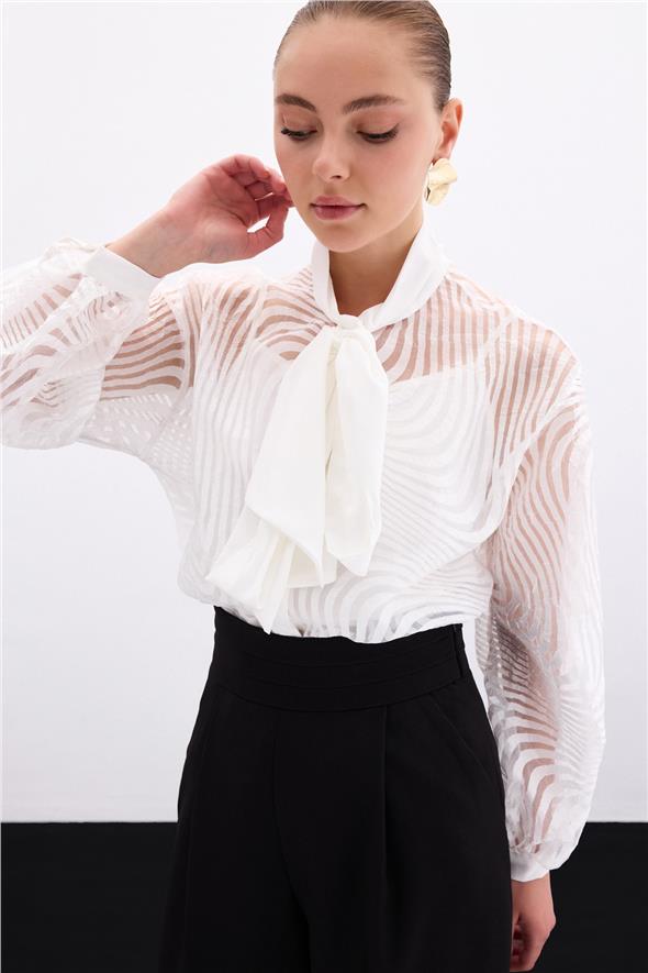 Fularlı Zebra Desenli Gömlek - Ekru