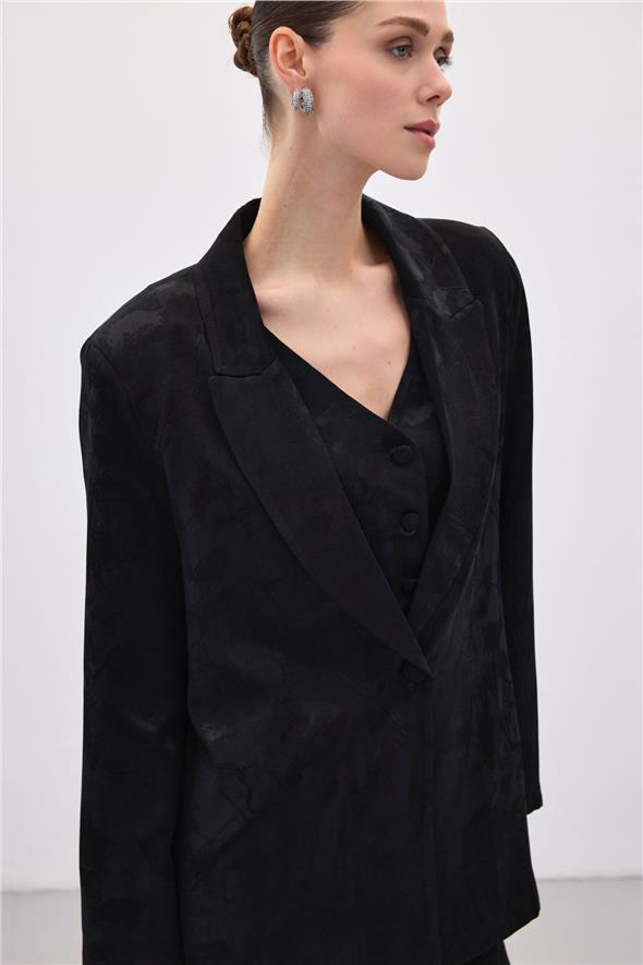 Jakarlı Uzun Ceket - Siyah