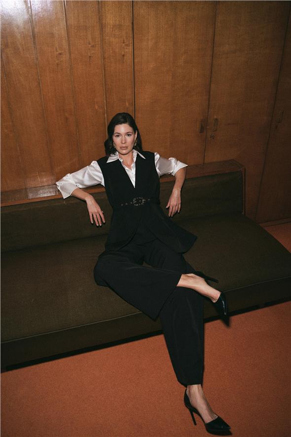 Kemer Detaylı Yelek - Siyah