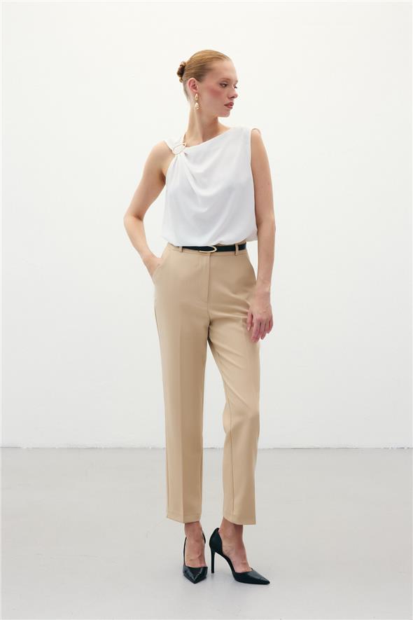 Kemerli Pantolon - Koyu Bej