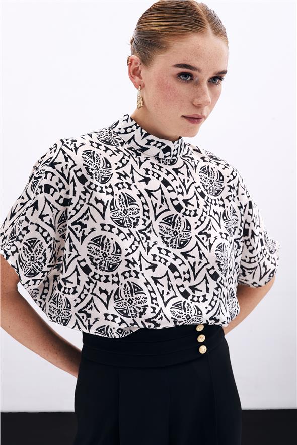 Kısa Kol Desenli Bluz - Ekru