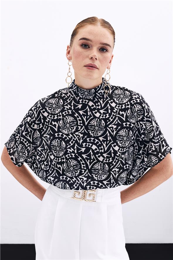 Kısa Kol Desenli Bluz - Siyah