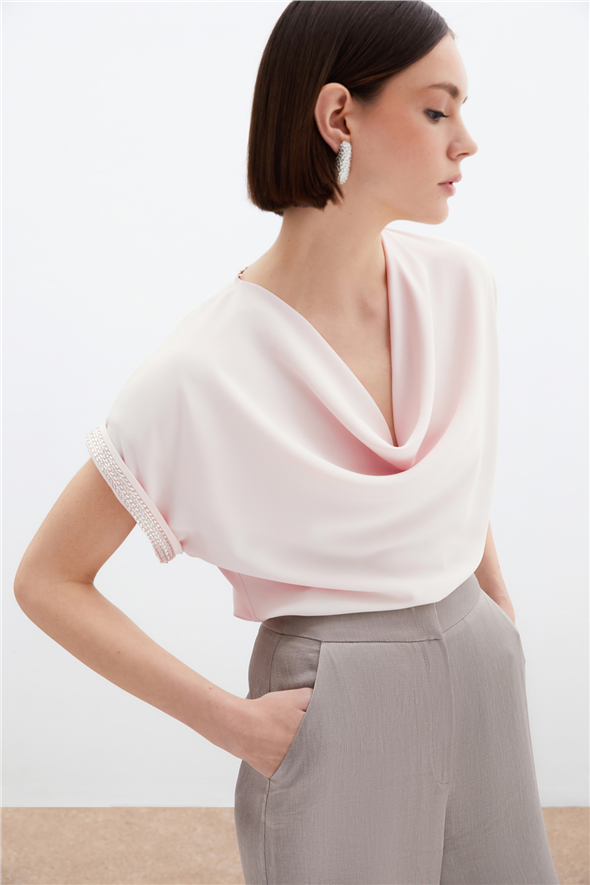 Kollar Taş Detaylı Salaş Bluz - Pudra