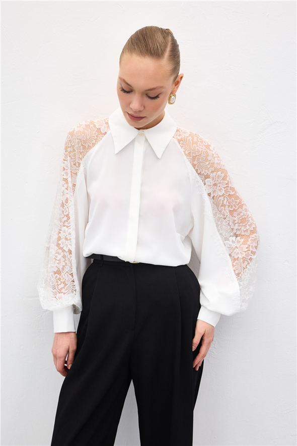 Kolları Dantel Detaylı Gömlek - Ekru