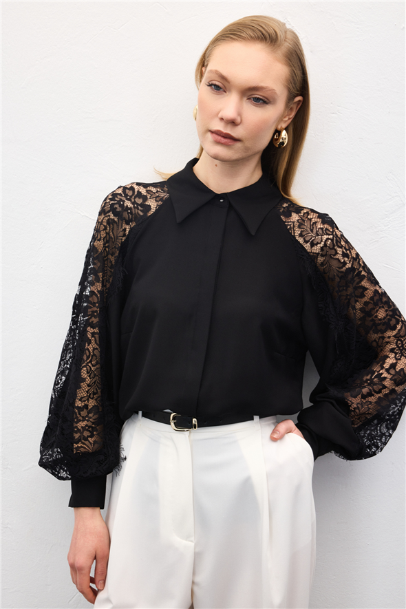 Kolları Dantel Detaylı Gömlek - Siyah