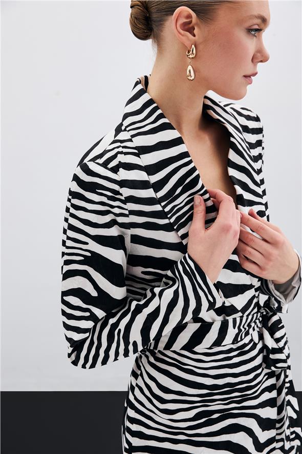 Kuşaklı Zebra Ceket - Siyah