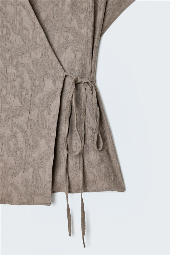 Lily Kimono - Vizon