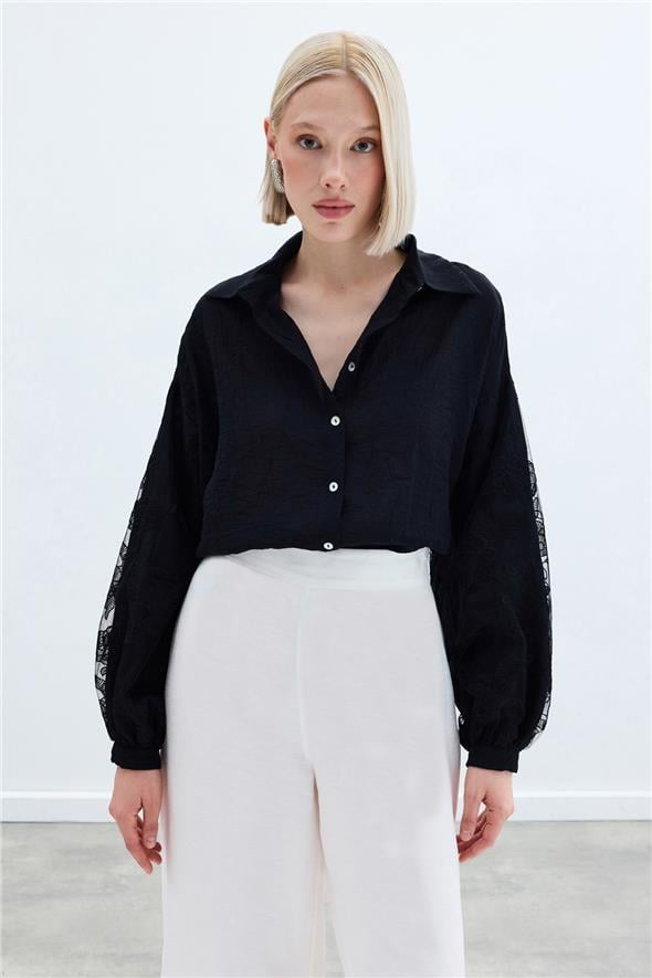 Nakış Detaylı Kraşlı Gömlek - Siyah