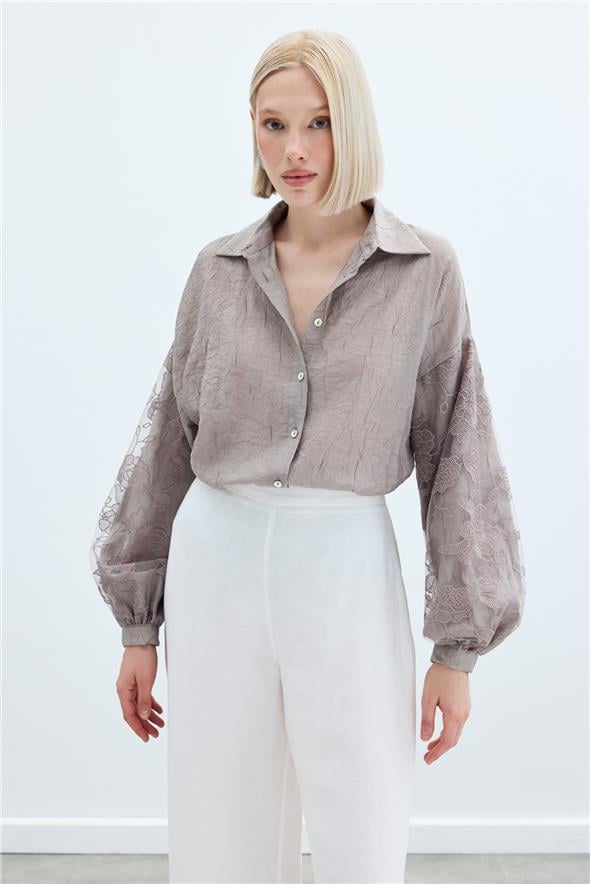 Nakış Detaylı Kraşlı Gömlek - Vizon