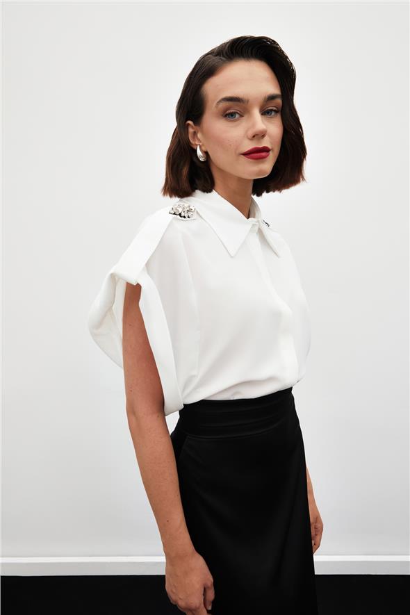 Omuz Aksesuarlı Kısa Kol Gömlek - Ekru