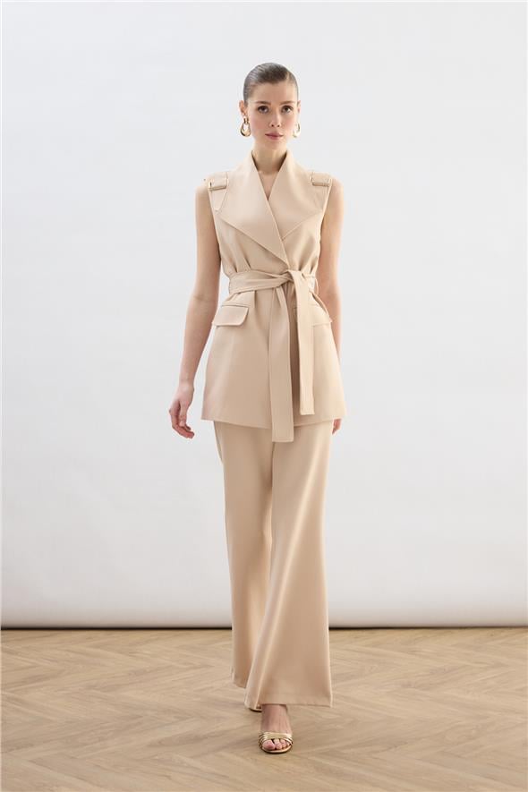 Omuz Aksesuarlı Kuşaklı Yelek - Bej