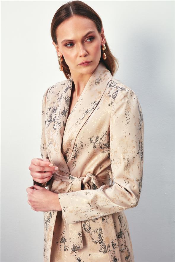 Parlak Desenli Kuşaklı Uzun Ceket - Bej