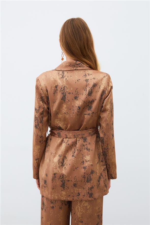 Parlak Desenli Kuşaklı Uzun Ceket - Kahve
