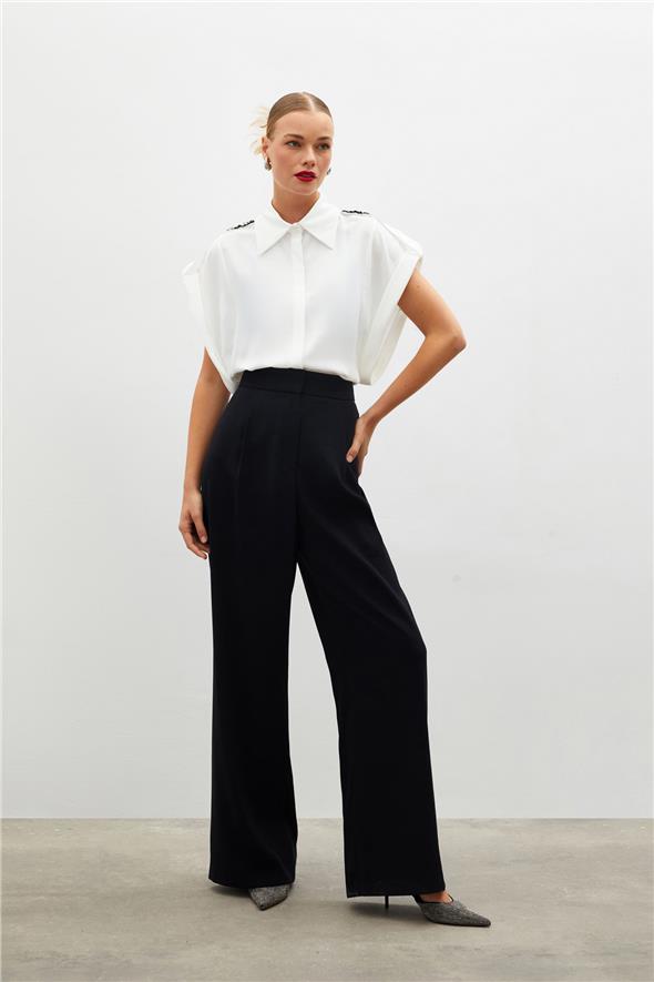 Pile Detaylı Salaş Pantolon - Siyah