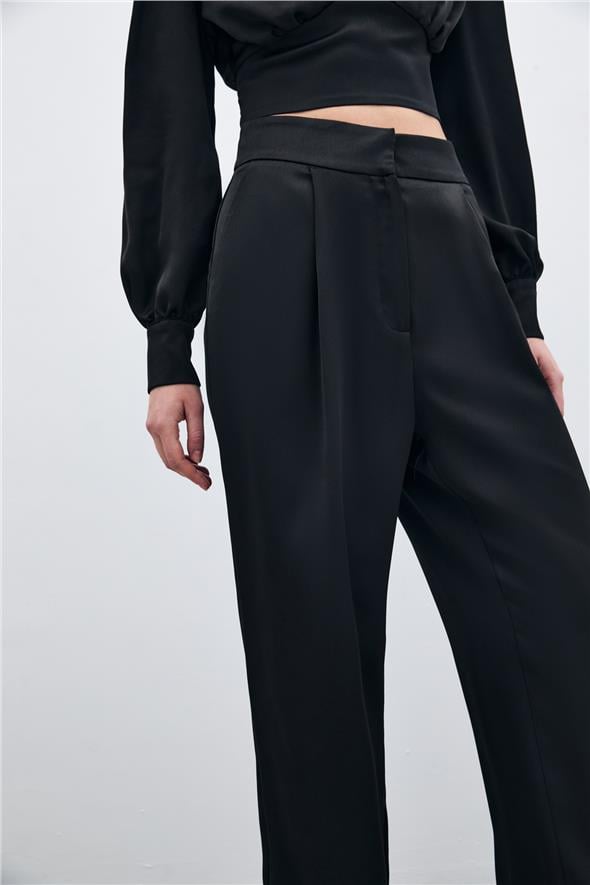Pileli Saten Krep Pantolon - Siyah