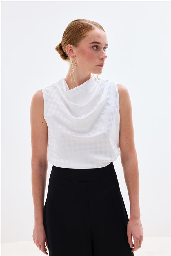 Puantiye Desenli Kolsuz Bluz - Ekru