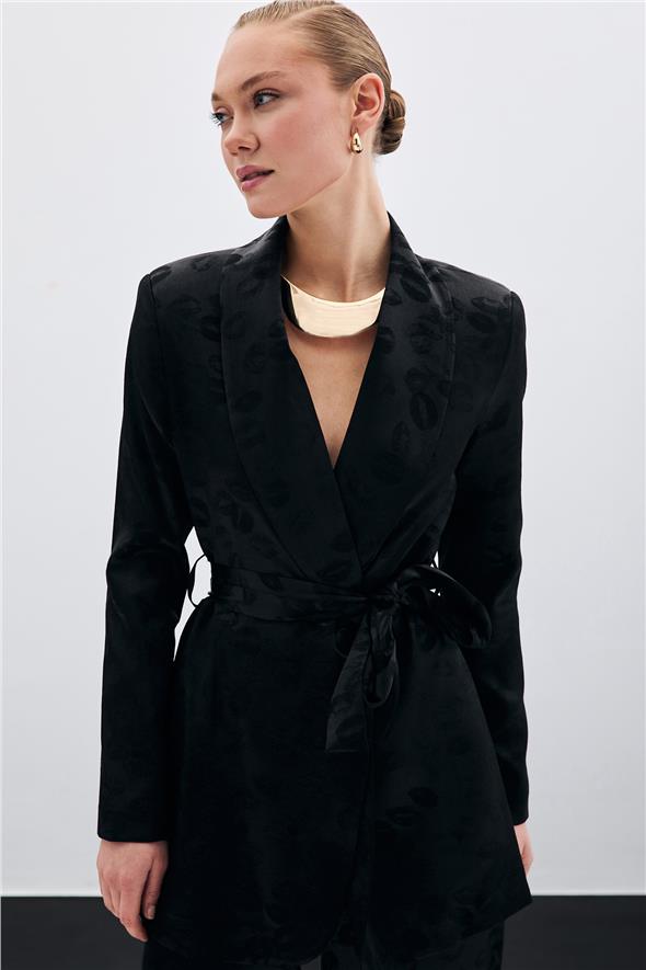 Şal Yaka Kuşaklı Ceket - Siyah