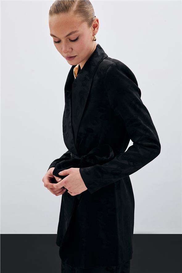 Şal Yaka Kuşaklı Ceket - Siyah
