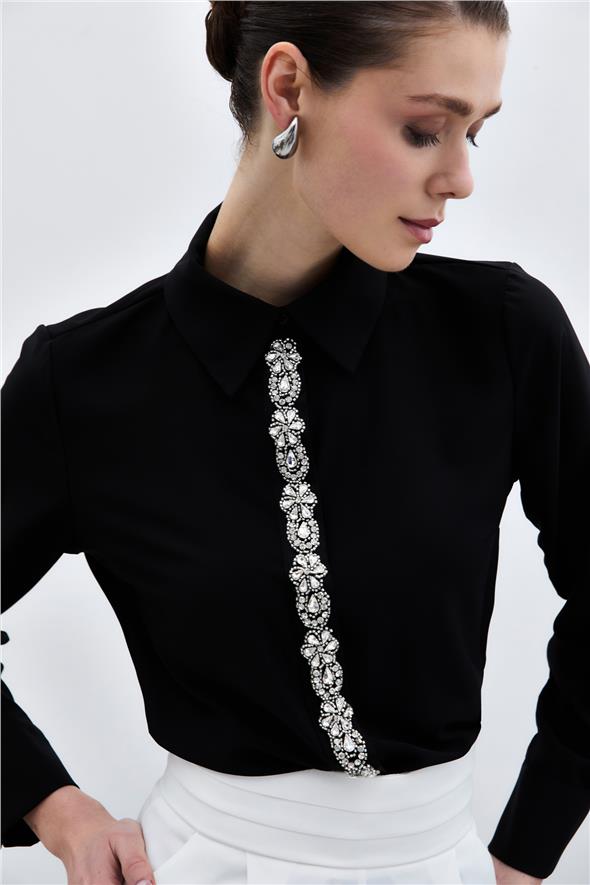 Şerit Aksesuarlı Gömlek - Siyah