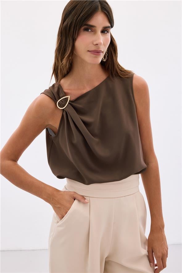 Tek Omuz Detaylı Bluz - Kahve