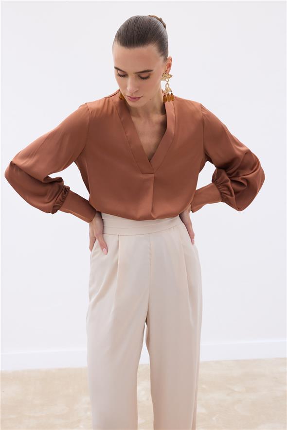 V Yaka Saten Bluz - Kahve