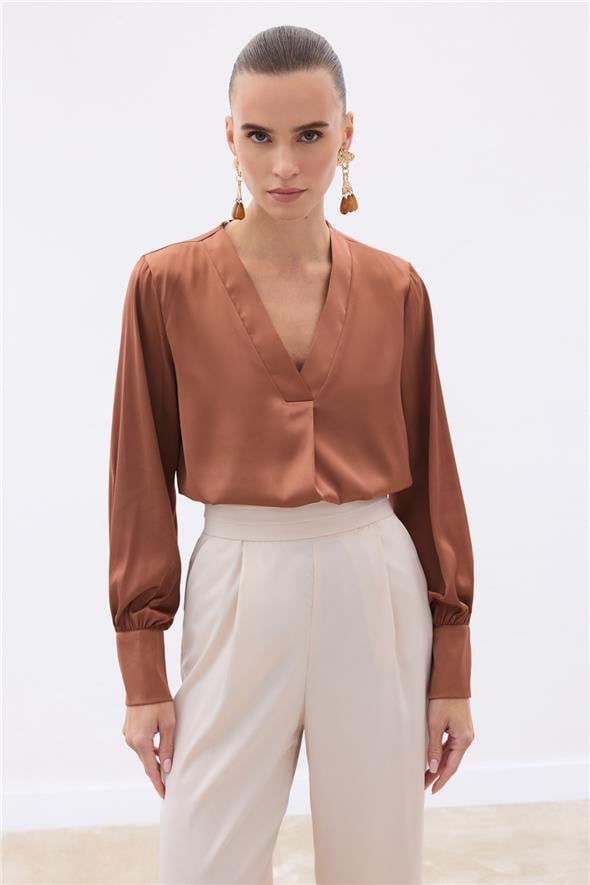 V Yaka Saten Bluz - Kahve