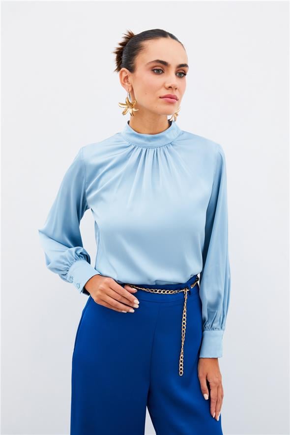 Yaka Detaylı Saten Bluz - Bebe Mavi