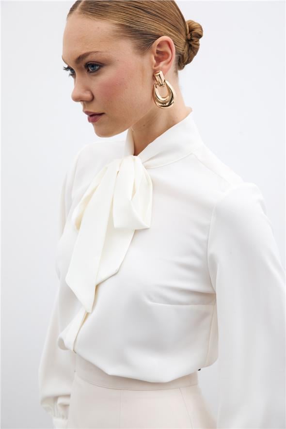 Yakası Bağlamalı Düz Gömlek - Ekru