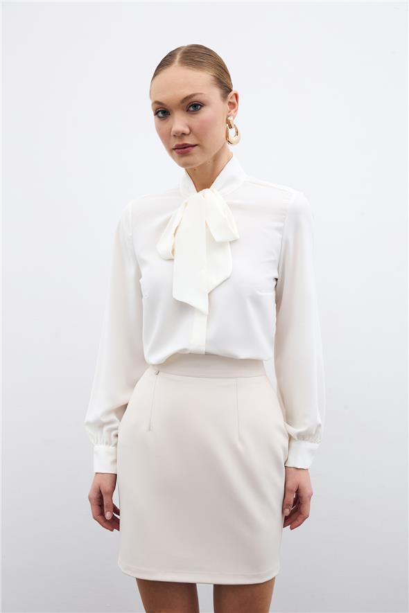 Yakası Bağlamalı Düz Gömlek - Ekru