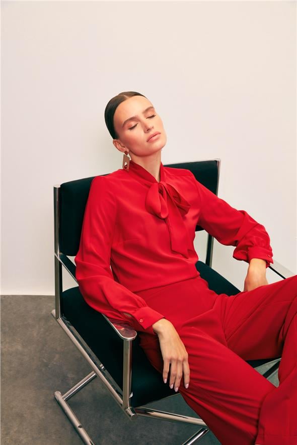 Yakası Bağlamalı Düz Gömlek - Kırmızı