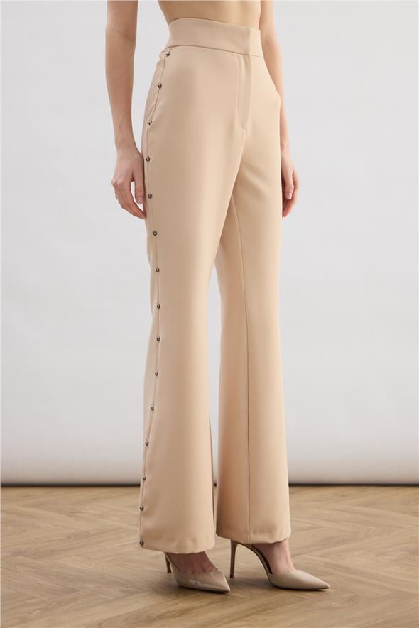Yanları İnci Aksesuarlı Pantolon - Bej