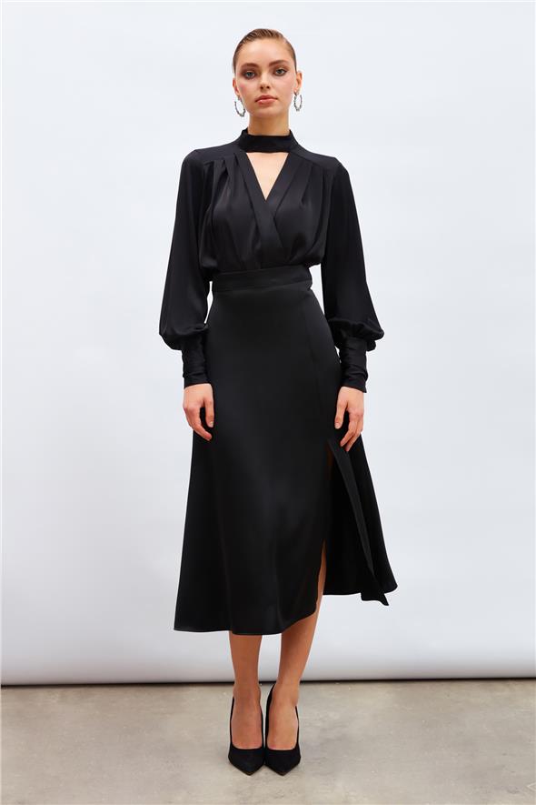 Yırtmaçlı Saten Etek - Siyah