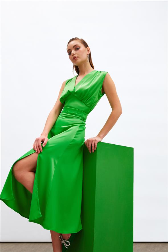 Yırtmaçlı Saten Etek - Yeşil
