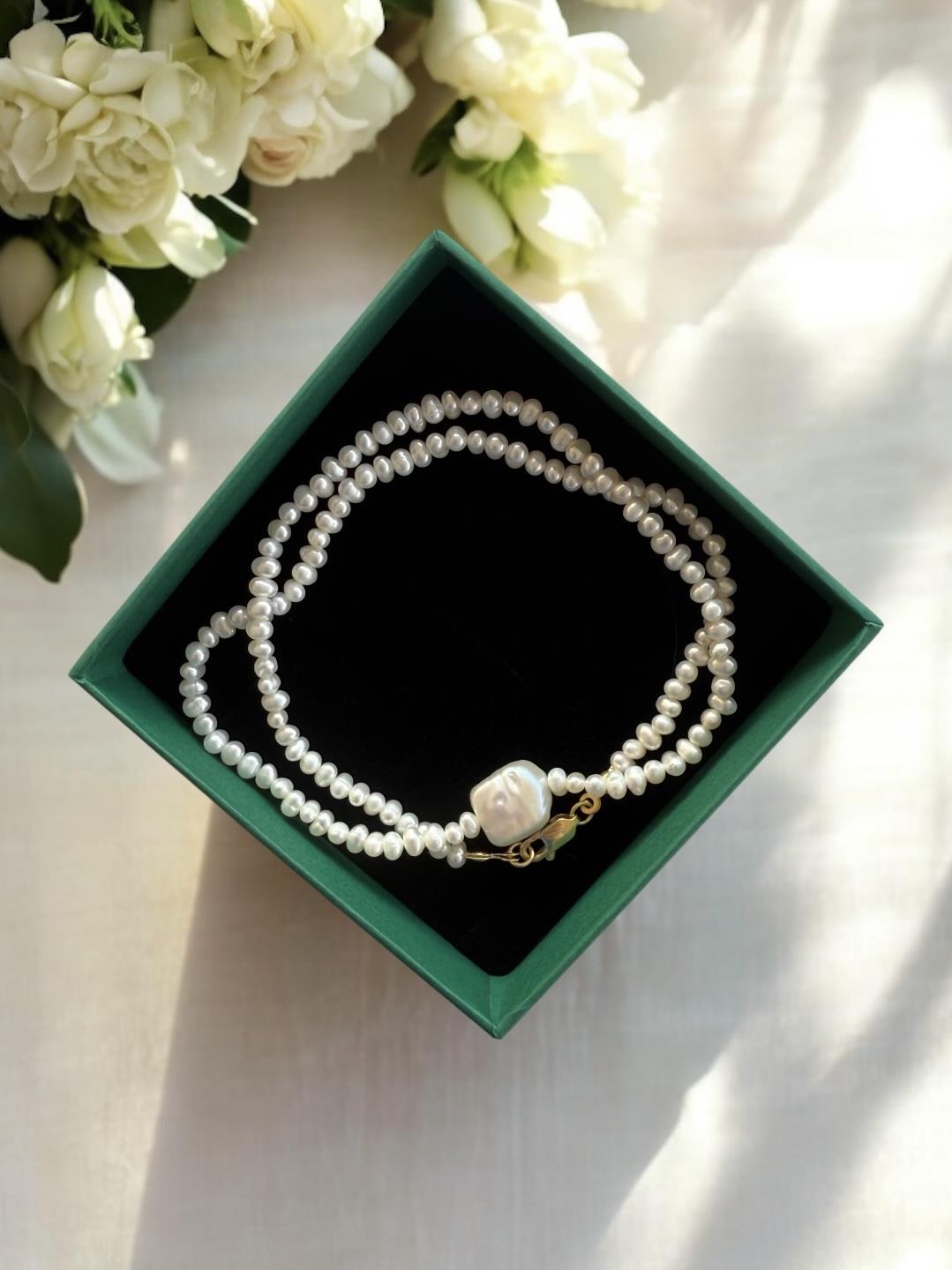 Doğal Form İnci Kolye