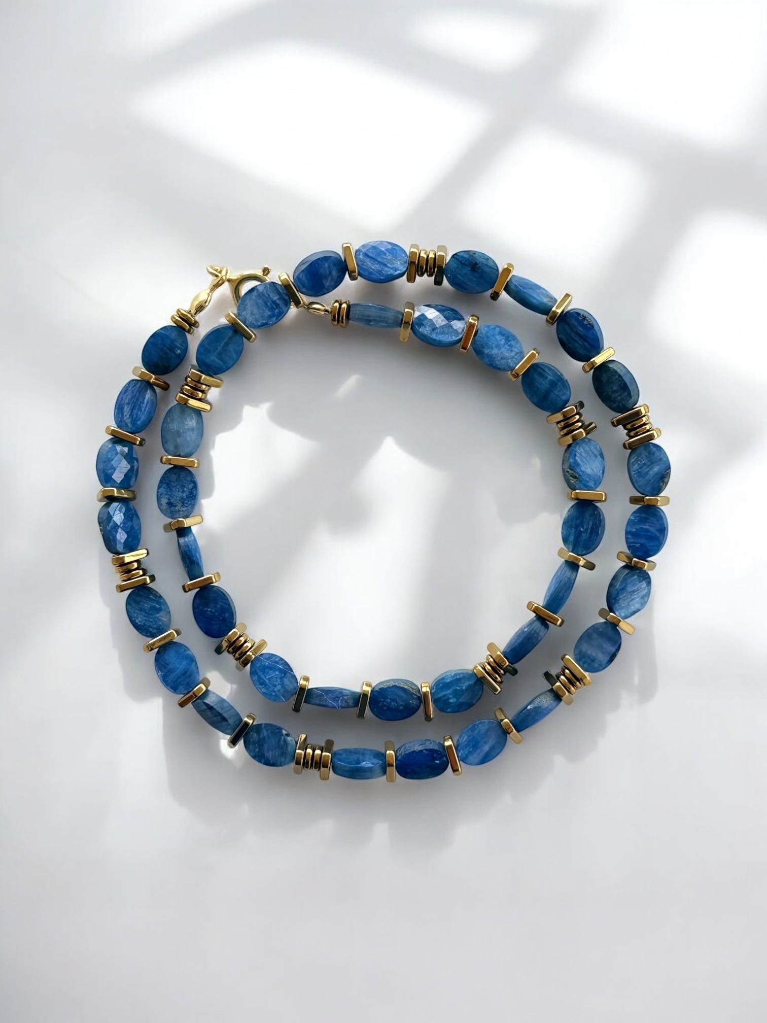 Kyanit Taşı Badem Form Kolye