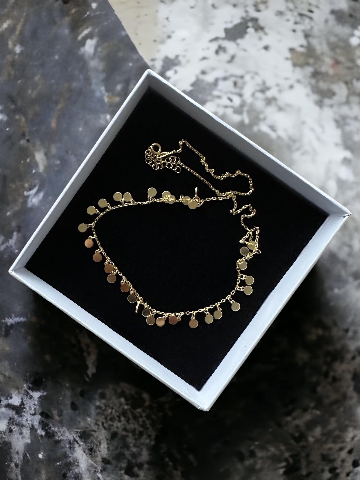 Pullu Gümüş Kolye