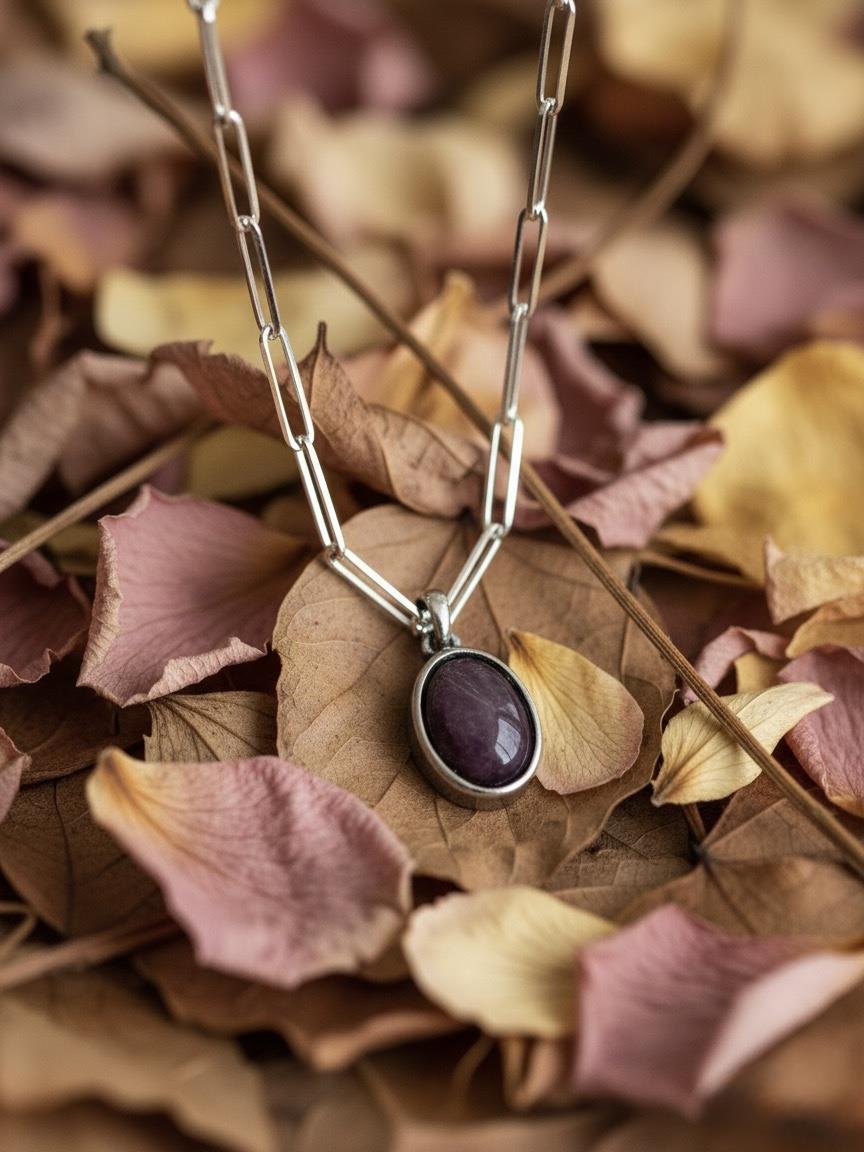 Yakut Uçlu Gümüş Kolye