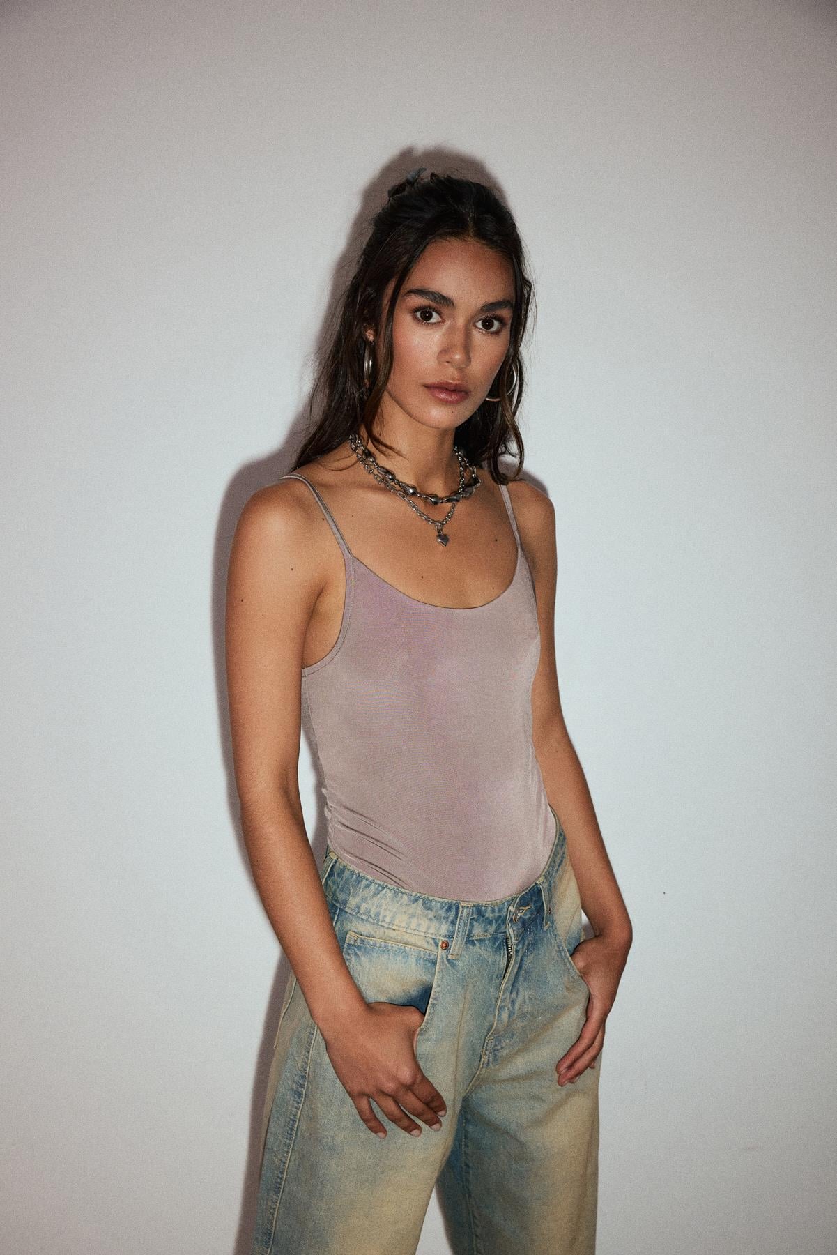 Kahverengiİnce Askılı Body