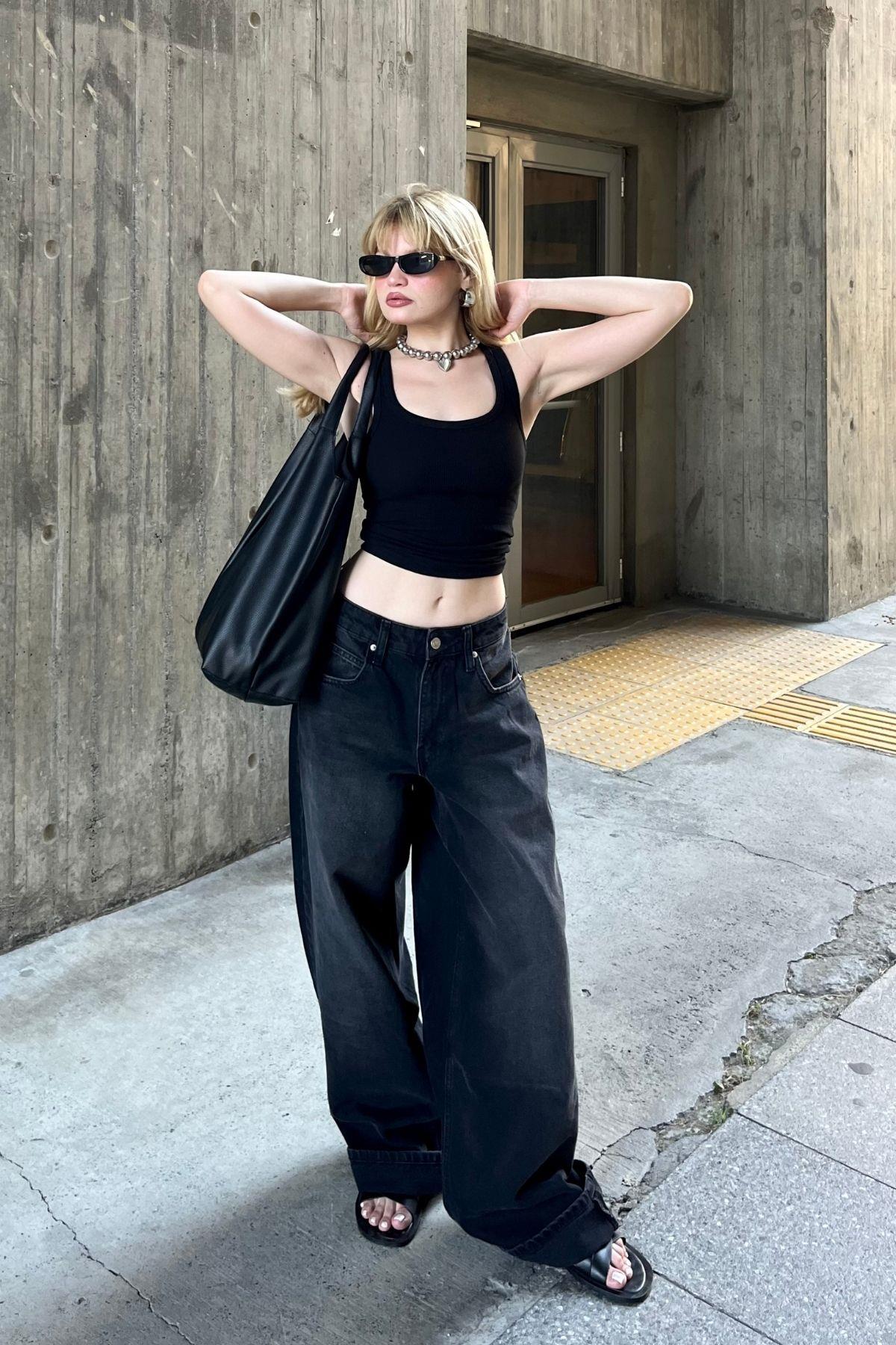 Soluk Efektli Siyah Bol Kesim Baggy Jean
