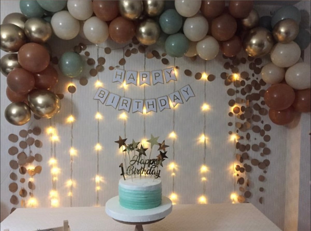 Doğum Günü Balon Zinciri ve Happy Birthday Yazısı