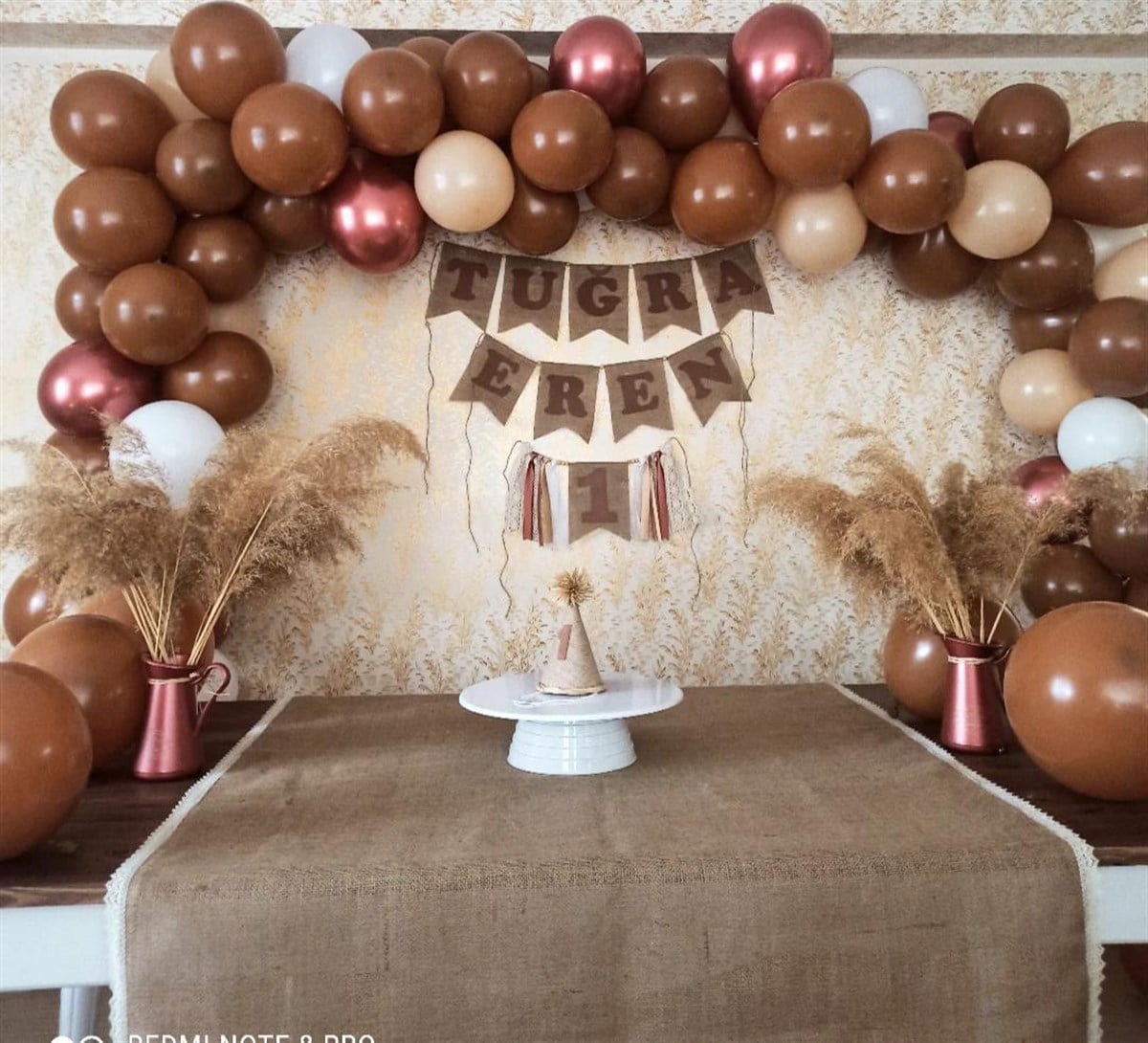 Kahveli Balon Zinciri