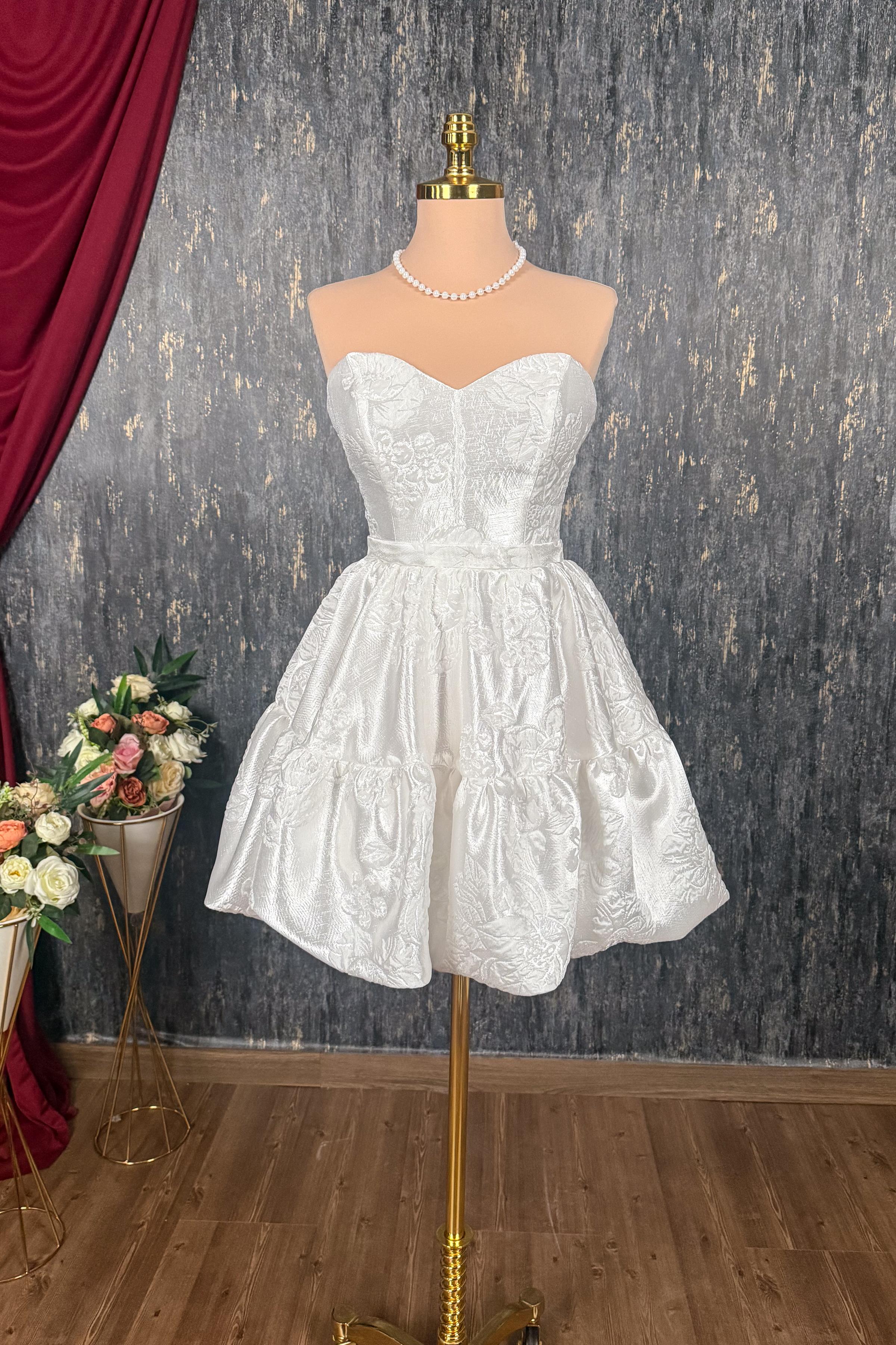 Beyaz Desenli Mini Brokar Abiye ve Nikah Elbisesi