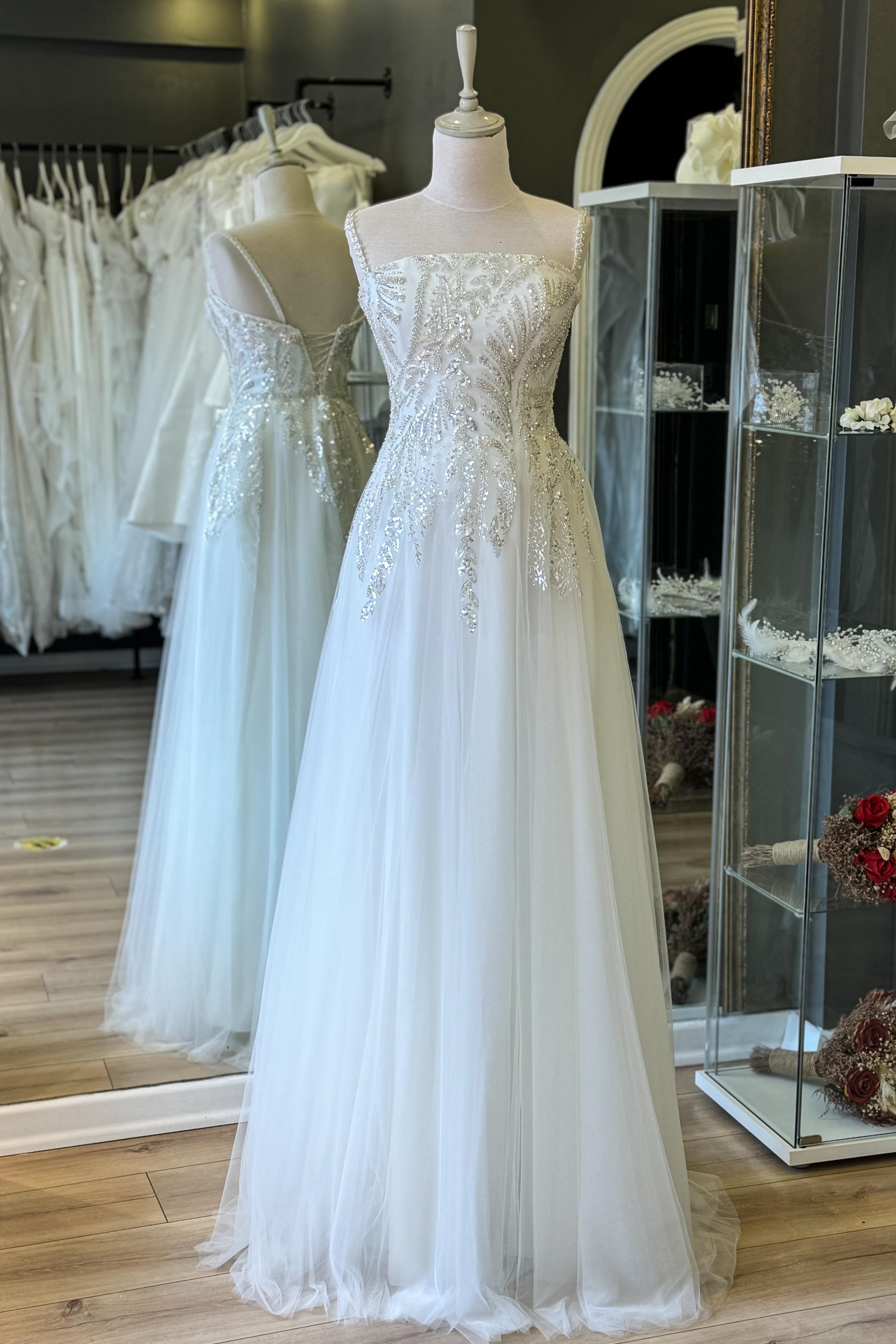 Beyaz Düz Yaka Yaprak Desen Maxi Boy Abiye ve Nikah Elbisesi