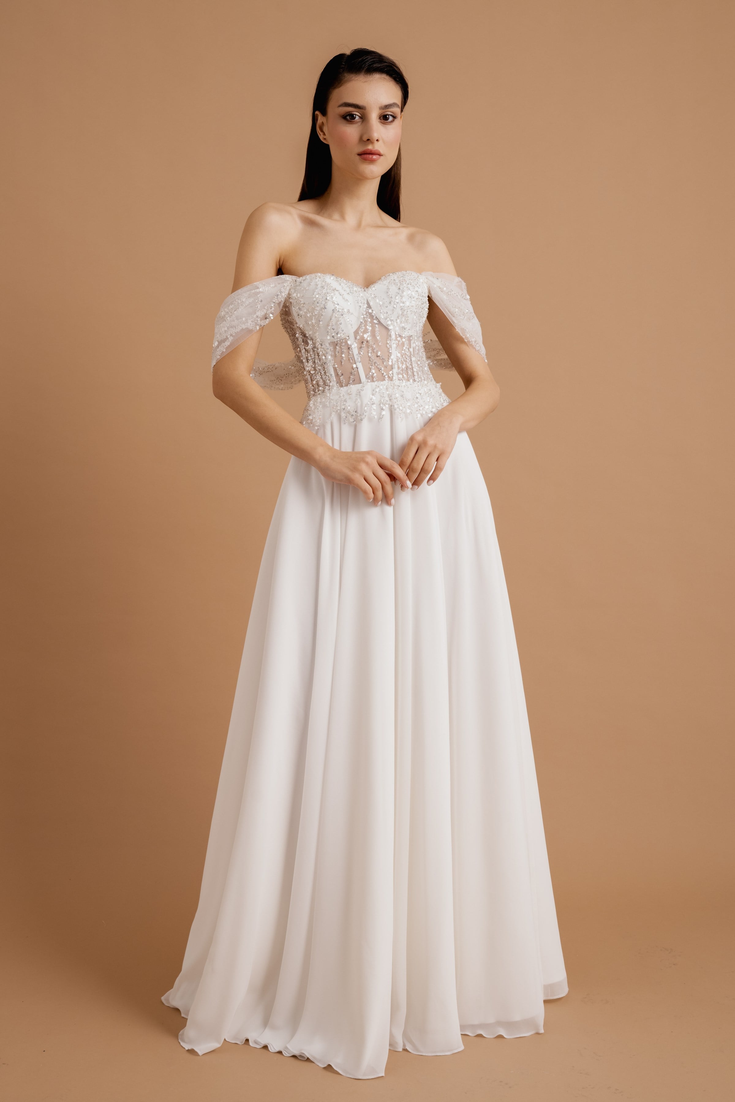 Beyaz Pullu Dantel Detaylı Şifon Abiye ve Nikah Elbisesi