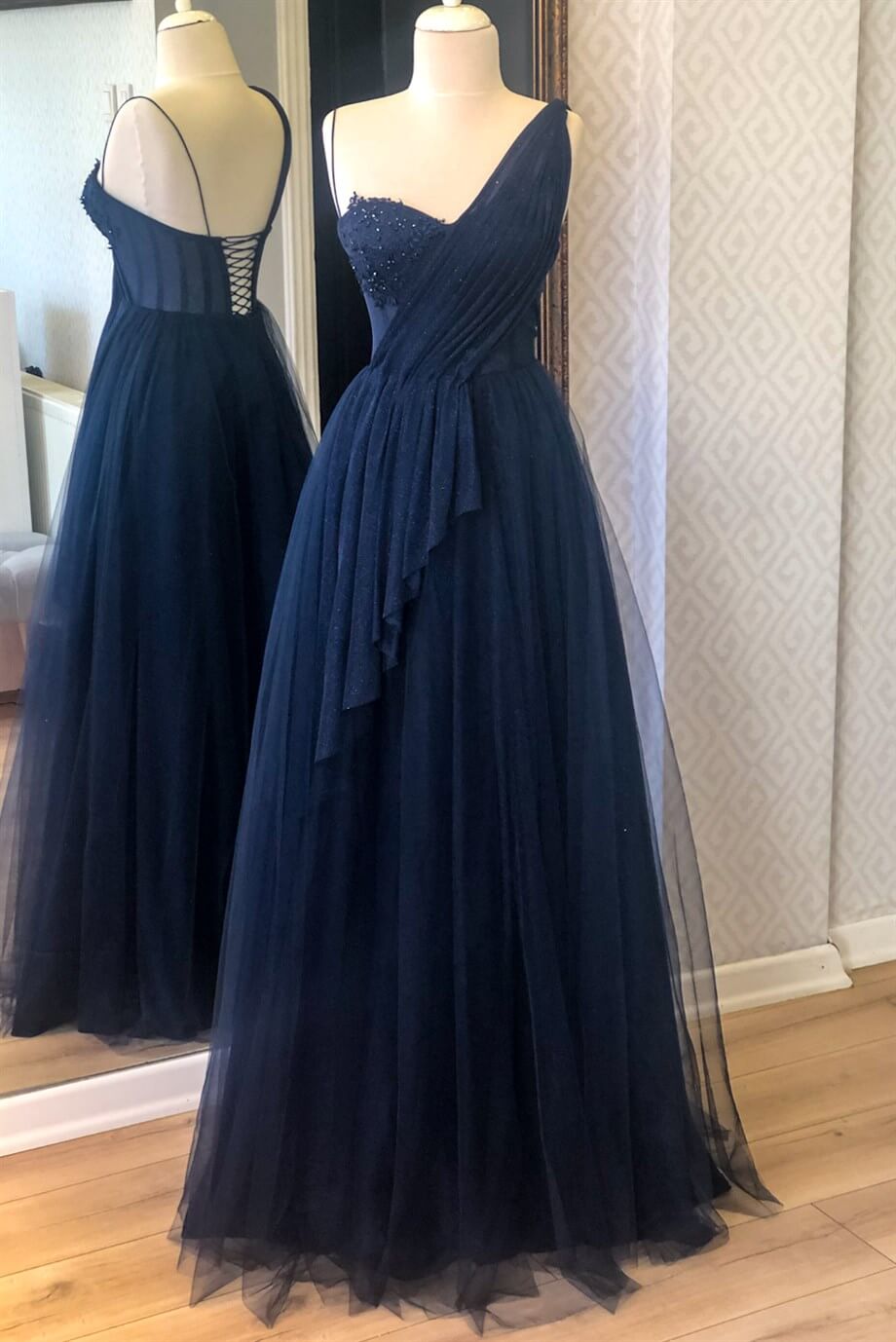 Drape Detaylı Simli Lacivert Abiye ve Gece Elbisesi 