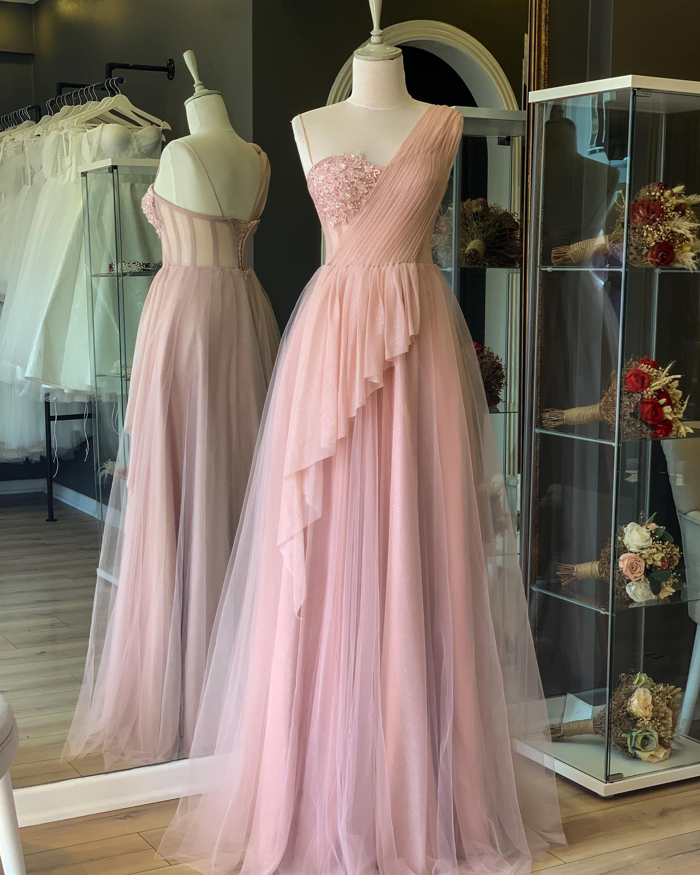 Drape Detaylı Simli Pudra Abiye ve Gece Elbisesi 