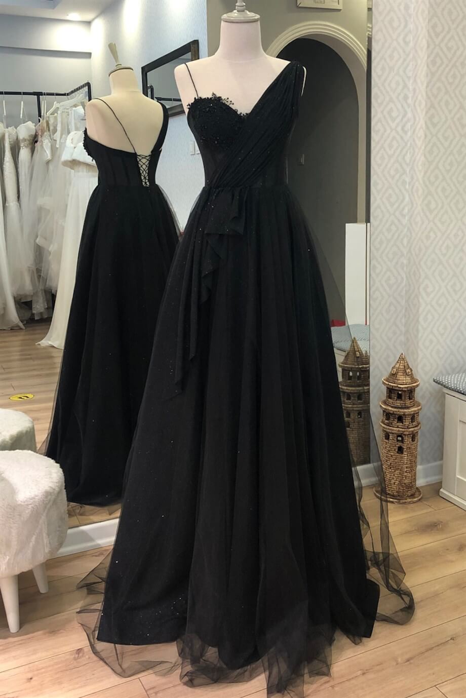Drape Detaylı Simli Siyah Abiye ve Gece Elbisesi 