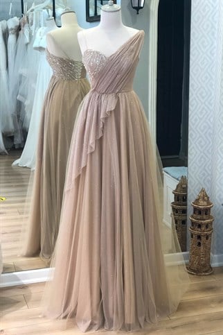 Drape Detaylı Simli Ten Rengi Abiye ve Gece Elbisesi